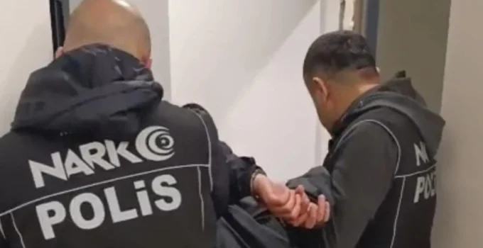 Kırmızı Bültenle Aranan Moldova Uyruklu Şahıs Esenyurt’ta Yakalandı