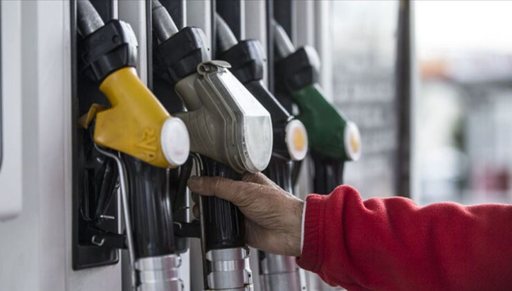 Motorinde Yeni Zam Pompa Fiyatına Yansıdı: 80 Lira Sınırı Aşıldı