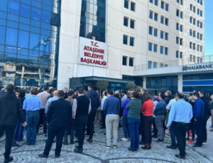 Ataşehir Operasyonu Sonrası Siyasi Gerilim: Belediye Önünde Açıklamalar Yapıldı