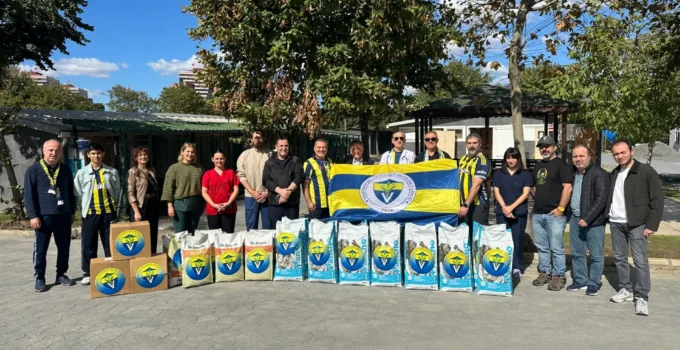 Fenerbahçeli Veteriner Hekimler Derneği’nden Bakırköy Belediyesi’ne 1 Ton Mama Desteği