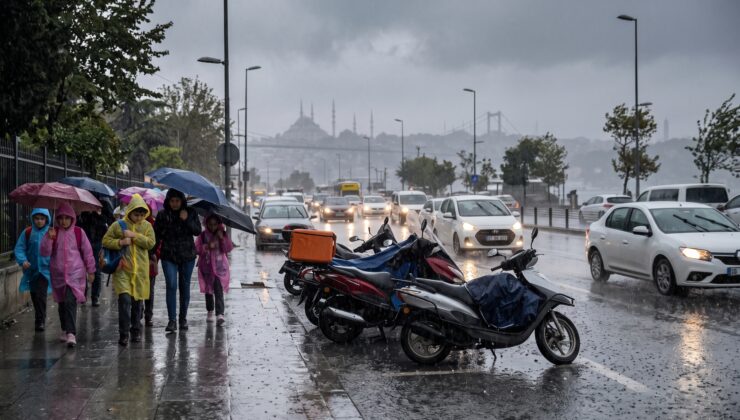 İstanbul’da Okullar Tatil Edildi! 15 Ekim’de Eğitime Ara Verildi, Motosikletlere Trafik Yasağı Geldi