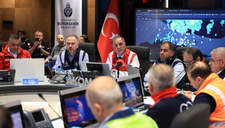 İstanbul’da Sel Tehlikesi Sürüyor: AKOM’dan Turuncu Alarm, Yeni Sağanak Uyarısı