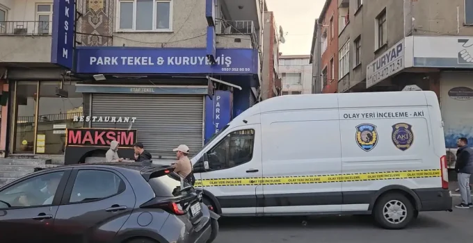 Küçükçekmece’de Müzikholde Silahlı Çatışma: 1 Polis ve Saldırgan Öldü